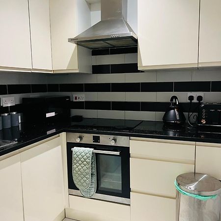 "Spacious Family, Friendly" 1 Bedroom In Kings Cross, St Pancras!!!118A Лондон Экстерьер фото