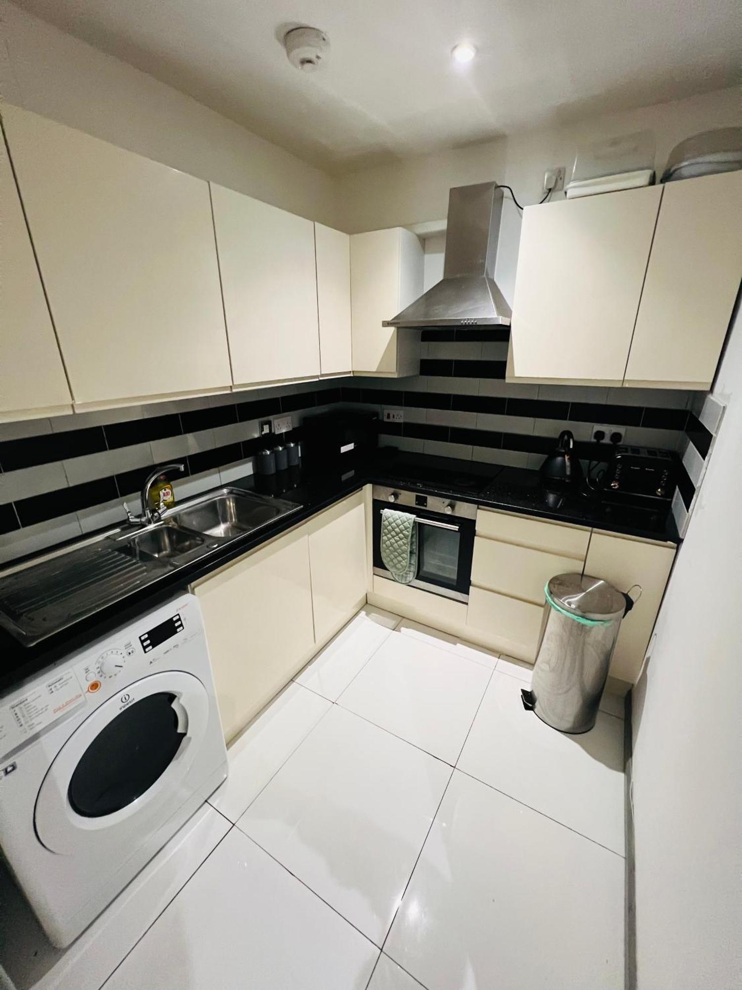 "Spacious Family, Friendly" 1 Bedroom In Kings Cross, St Pancras!!!118A Лондон Экстерьер фото
